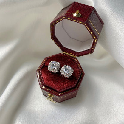 [Luxora]Classic Round Center Stone Stud Earrings