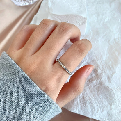 [Luxora]Delicate Sparkling Round Cut Daily Ring