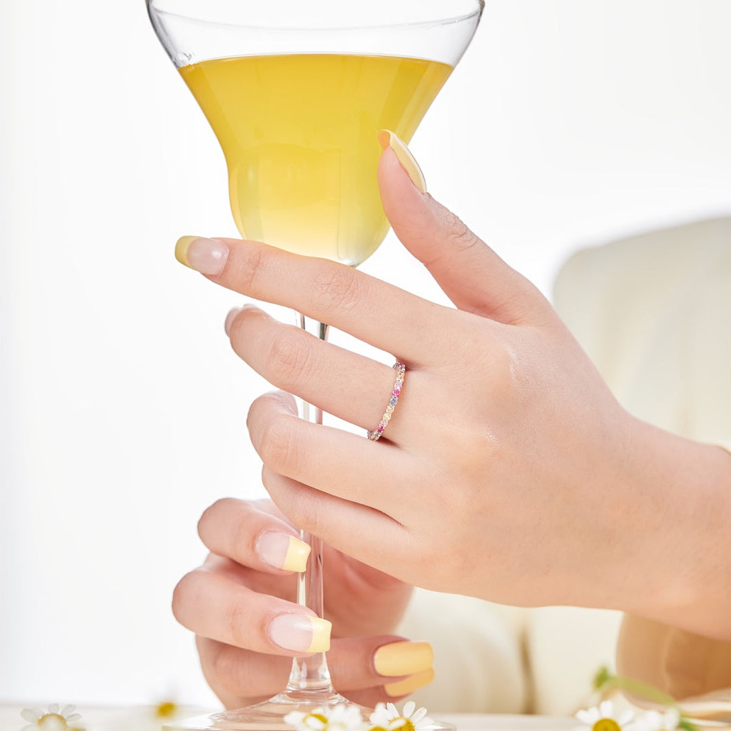 [Luxora]エレガントで鮮やかなラウンドカットのデイリーリング