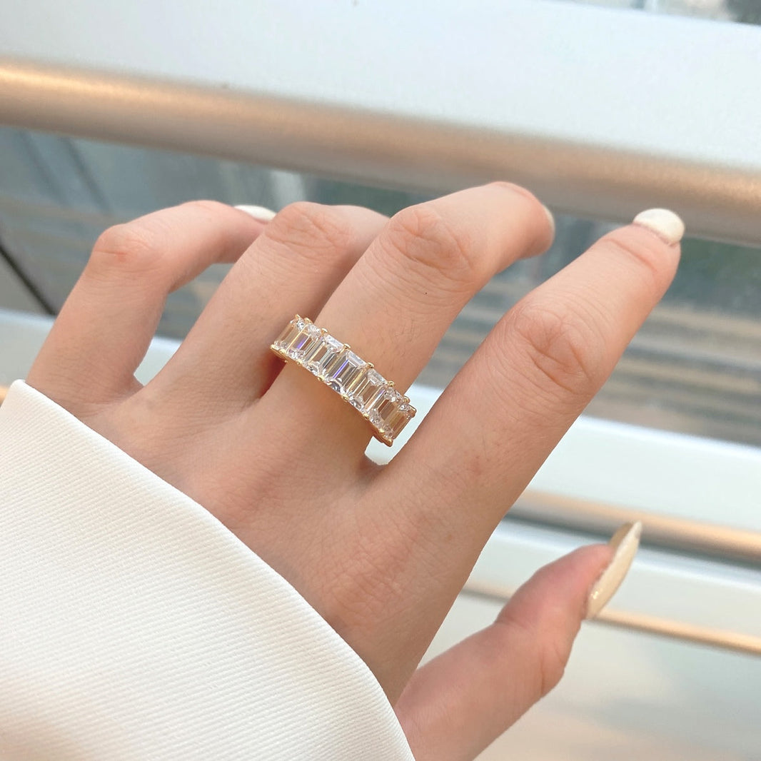 [Luxora]0.75 Carat Elegant Emerald Cut Tennis Ring