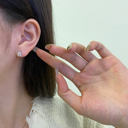 [Luxora]Stylish Shiny Rectangular Center Stone Stud Earrings