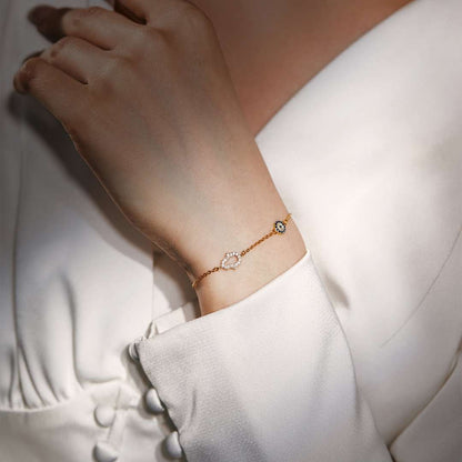 [Luxora]Gost Shape & Round Shape Necklace