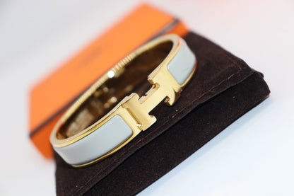 [Luxora]H LIGHT BLUE BRACELET