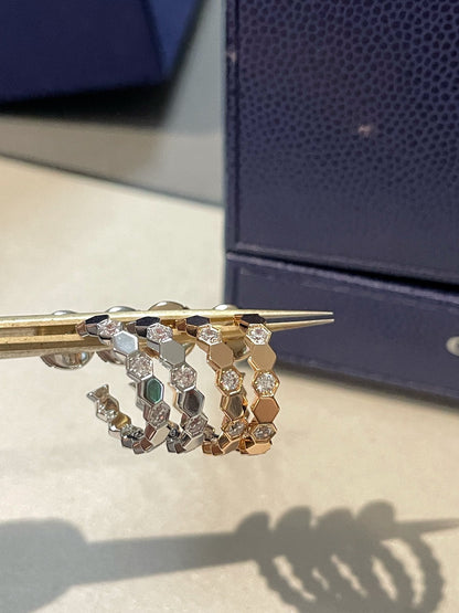 [Luxora] Hohler Ring in Form eines vierblättrigen Kleeblatts