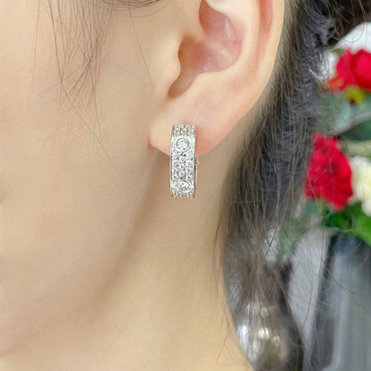 [Luxora]LOVE 5.5MM DIAMOND PAVED EARRINGS
