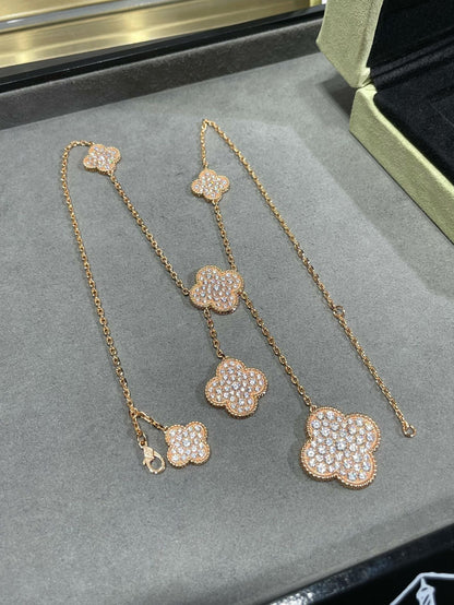 [Luxora]CLOVER 6 MOTIF DIAMOND PAVED NECKLACE