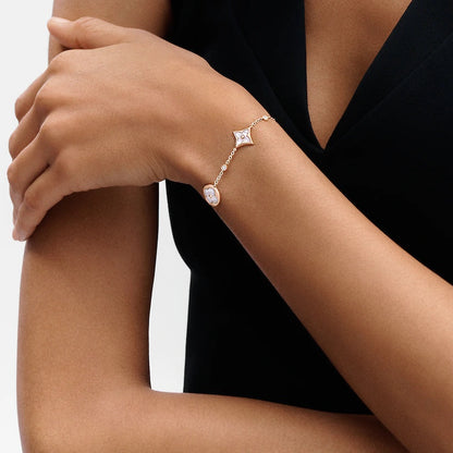 [Luxora]Armband mit Sternen- und Sonnenmotiven, 4-teiliges Motiv, weiß, rosa, goldfarben 