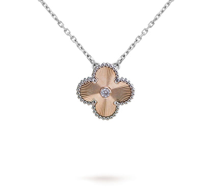 [Luxora]CLOVER 15MM CHRISTMAS LIMITED EDITION SINGLE FLOWER NECKLACE