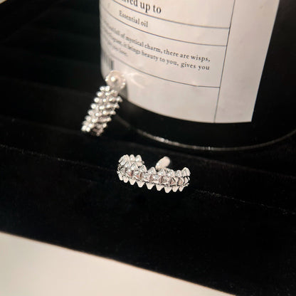 [Luxora]CLASH SMALL HOOP EARRINGS