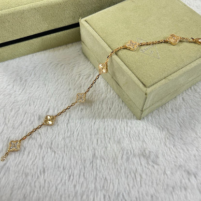 [Luxora]CLOVER 6 MOTIF DIAMOND LASER BRACELET