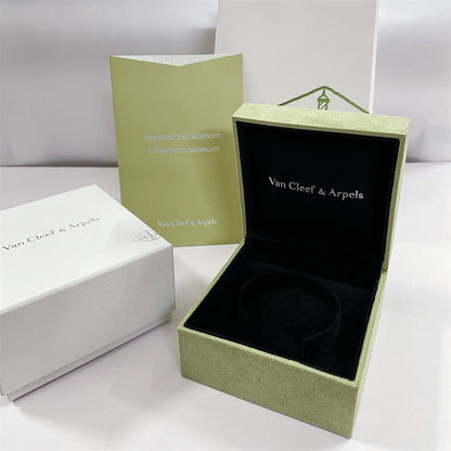 [Luxora] VA CLOVER BOX GIFT BAG