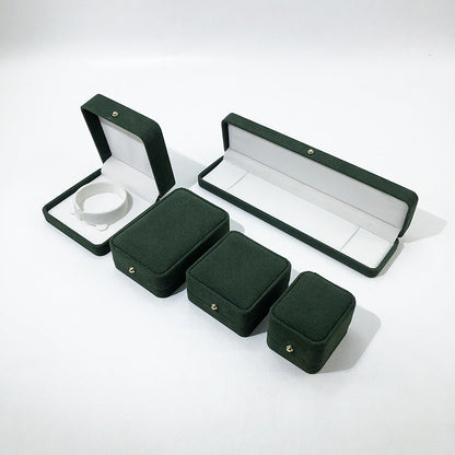 Schmuckkästchen aus Flanell (Geschenkbox ohne Logo)