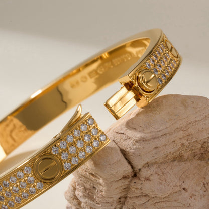 [Loxura] LOVE BRACELET 6.1MM DIAMOND-PAVED