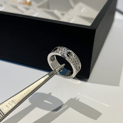 [Luxora]LOVE RING 5.5MM DIAMONDS PAVED CERAMIC
