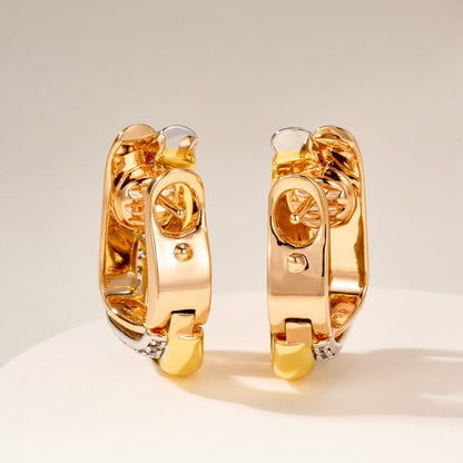 [Luxora]TRINITY HALF DIAMOND  CUSHION EARRINGS