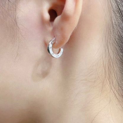 [Luxora]LOVE MINI EARRINGS