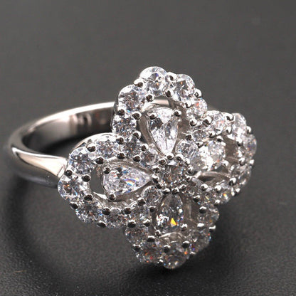 [Luxora] Loop-Ring mit Vollmotiv-Diamant, 16 mm, Silber