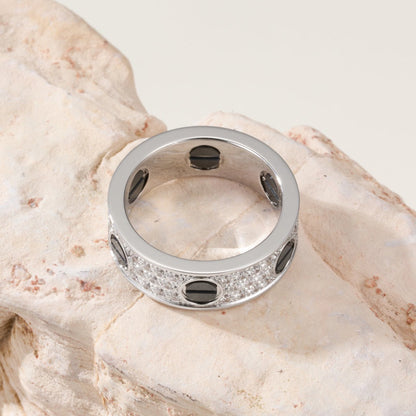 [Luxora]LOVE RING 5.5MM DIAMONDS PAVED CERAMIC