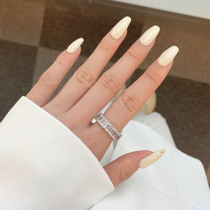 [Luxora]0.75 Carat Elegant Emerald Cut Tennis Ring