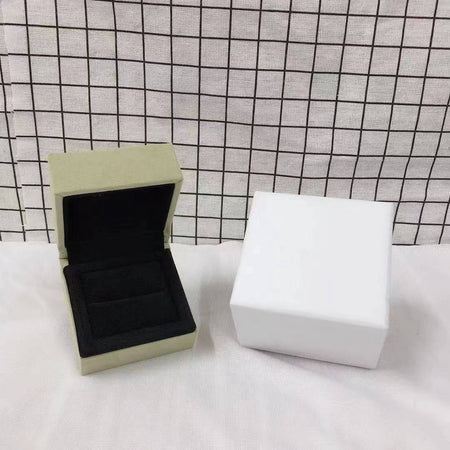 [Luxora] VA CLOVER BOX GIFT BAG