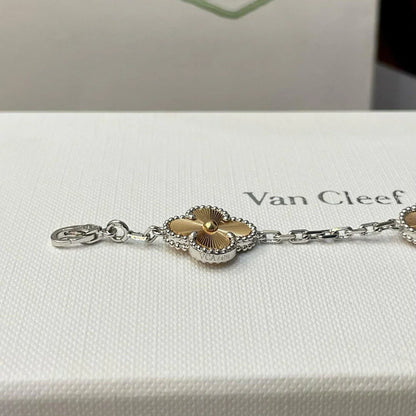 [Luxora] CLOVER 5 MOTIF LASER BRACELET COLLECTION