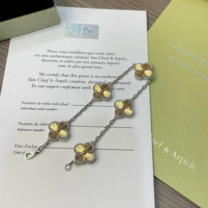 [Luxora] CLOVER 5 MOTIF LASER BRACELET COLLECTION