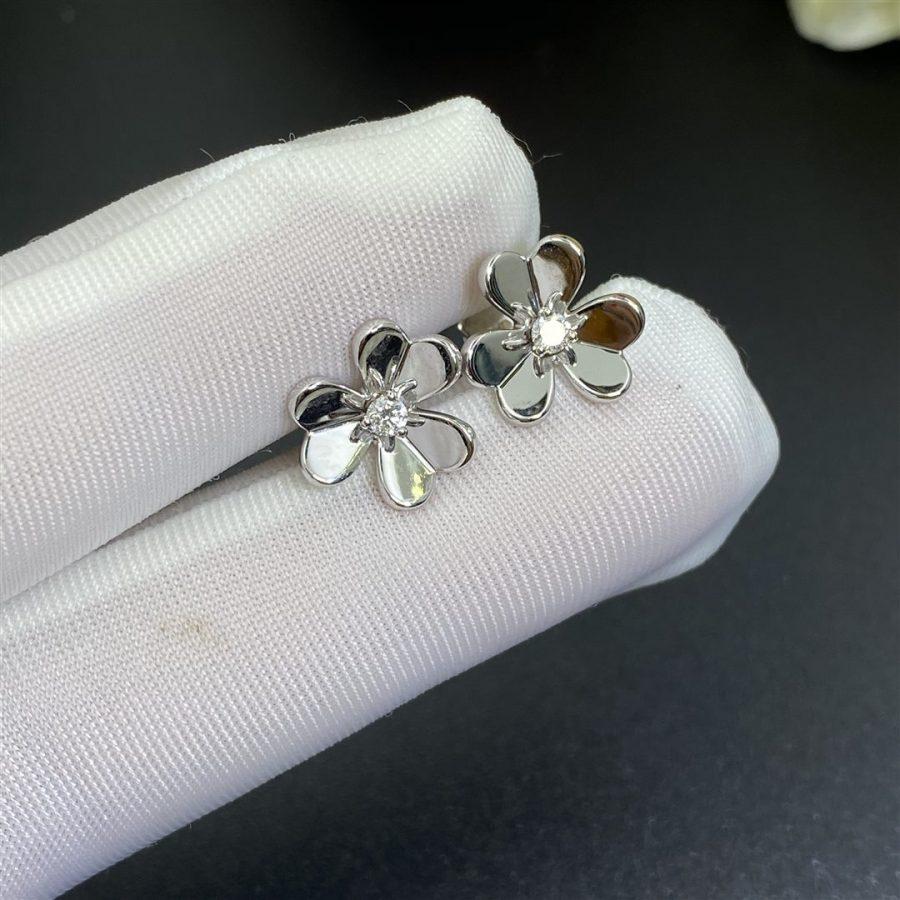[Luxora]FRIVOLE MINI SILVER FLOWER EARRINGS