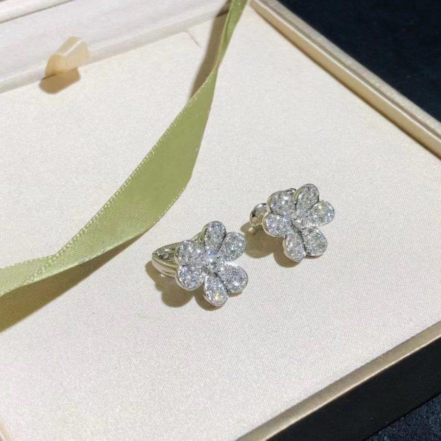 [Luxora]FRIVOLE SILVER FLOWER DIAMOND EARRINGS