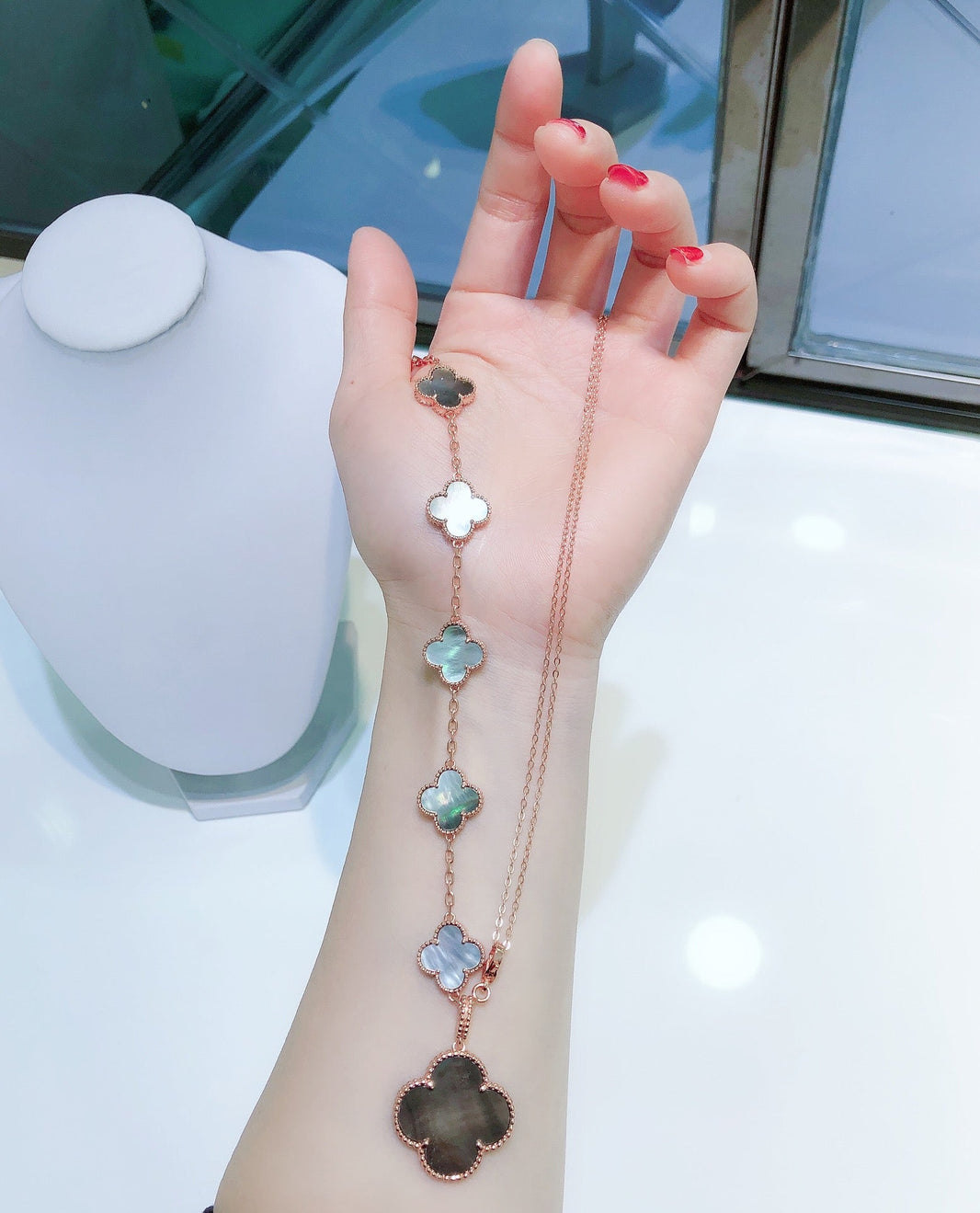 [Luxora]COMBINED BRACELET 5 MOTIFS AND NECKLACE DARK MOP ROSE GOLD