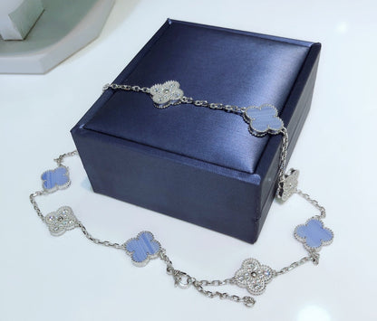 [Luxora]CLOVER 10 MOTIFS CHALCEDONY DIAMONDS SILVER NECKLACE